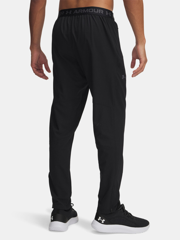 Under Armour Pánske športové nohavice Under Armour Vanish Woven Tapered Pants-BLK