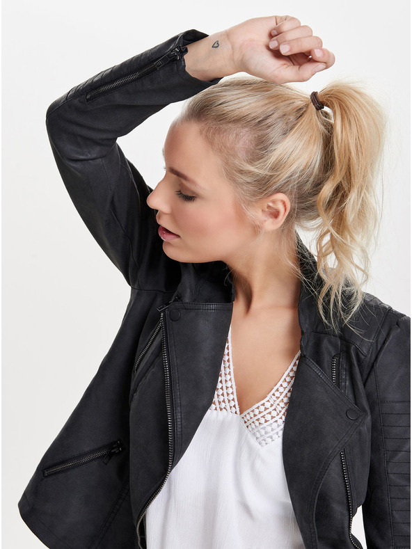 ONLY Čierna dámska kožená bunda na krivky s vreckami ONLY Biker