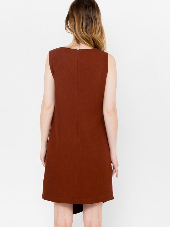 CAMAIEU Hnedé asymetrické šaty s ozdobnými gombíkmi CAMAIEU