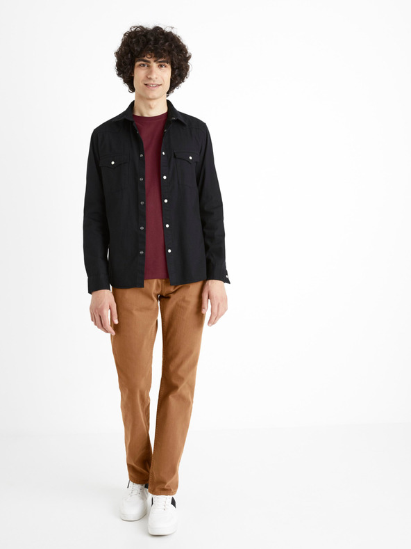 Celio Čierna džínsová košeľa moderného strihu Celio Cadenlo