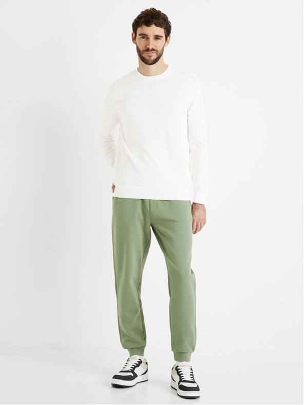 Celio Krémový pánsky základný sveter Celio Decoton