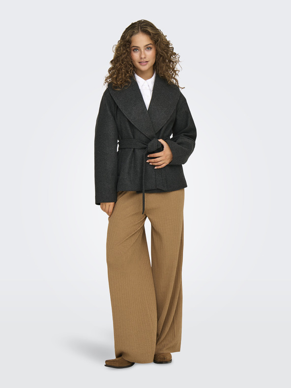 ONLY Tmavošedá dámska krátka bunda ONLY Augusta