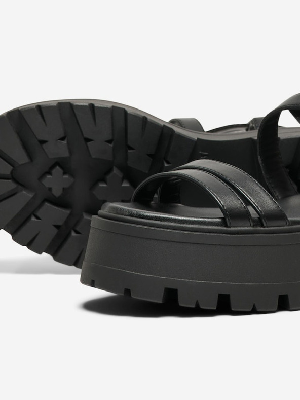 ONLY Čierne dámske sandále na platforme ONLY Mercery-1