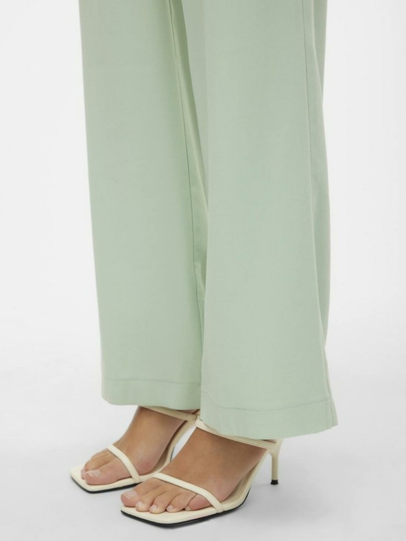 Vero Moda Svetlozelené dámske nohavice so širokými nohavicami by VERO MODA Carmen