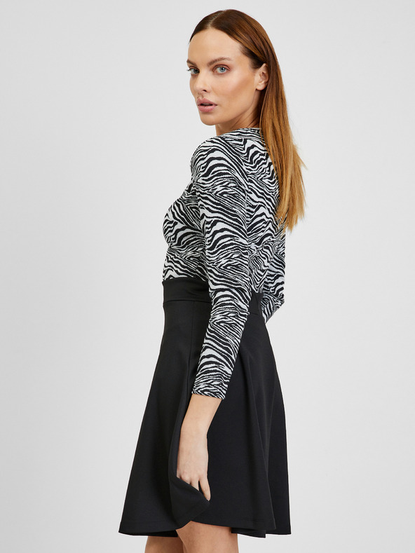 Orsay Bielo-čierne dámske vzorované šaty ORSAY