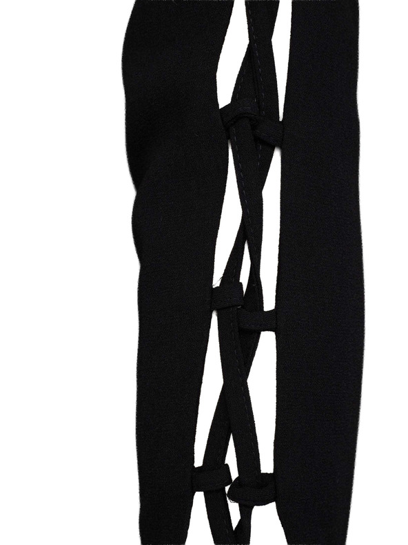 CAMAIEU Čierne šaty so šnurovaním na rukávoch