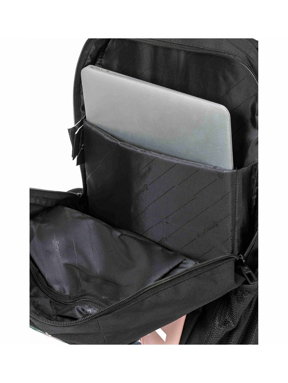 Meatfly Meatfly batoh Basejumper Pink Flowers 22 L + PERAČNÍK | Objem 22 L