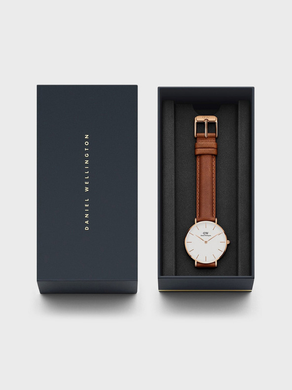 Daniel Wellington Hnedé dámske hodinky s koženým remienkom Daniel Wellington Petite Durham