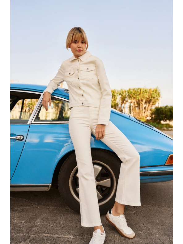 Moodo Krémové dámske zvonové džínsy