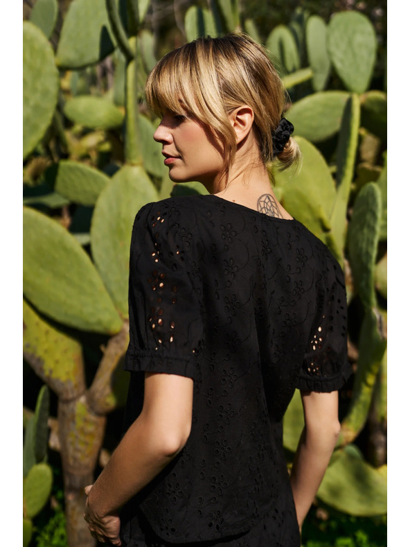 Moodo Čierna dámska košeľa madeira