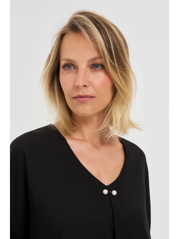 Moodo Čierna voľná blúzka s krátkym rukávom