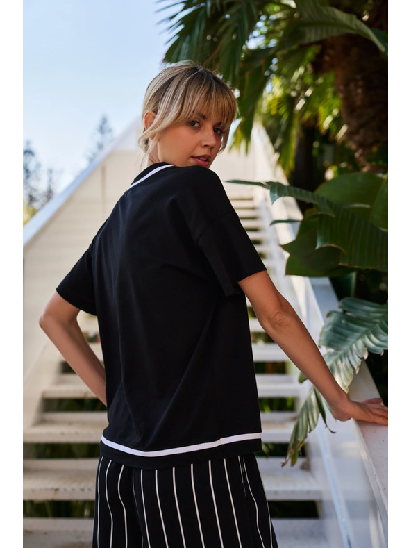 Moodo Dámske tričko Moodo - čierne