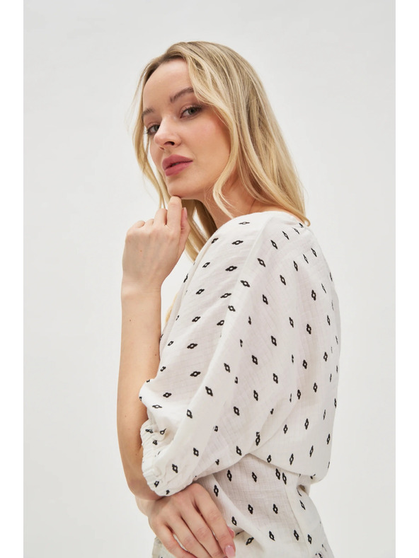 Moodo Biela vzorovaná blúzka