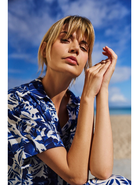 Moodo Modrobiele vzorované tričko