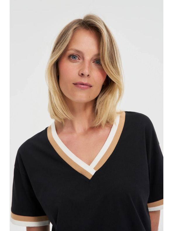 Moodo Dámske tričko Moodo - čierne