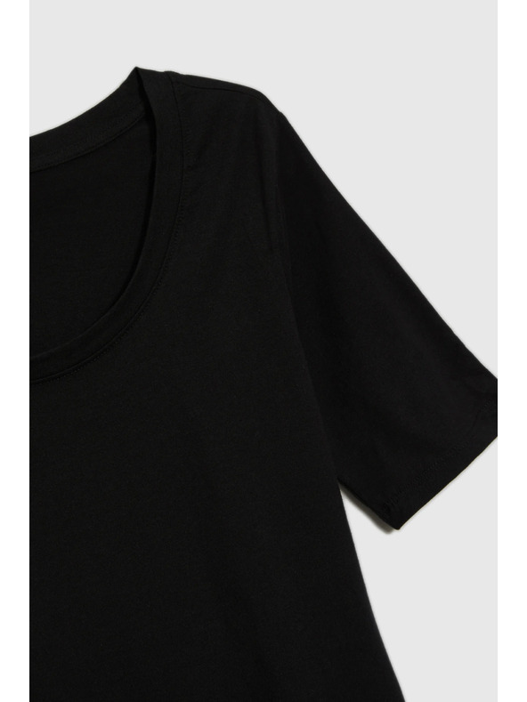 Moodo Dámske tričko Moodo - čierne