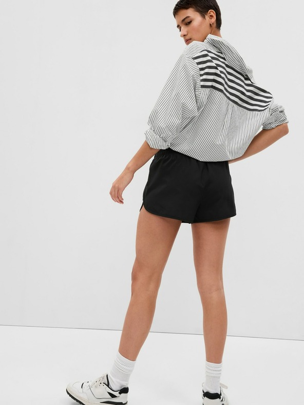 GAP Športové bežecké kraťasy GapFit Recycled High Rise GAP