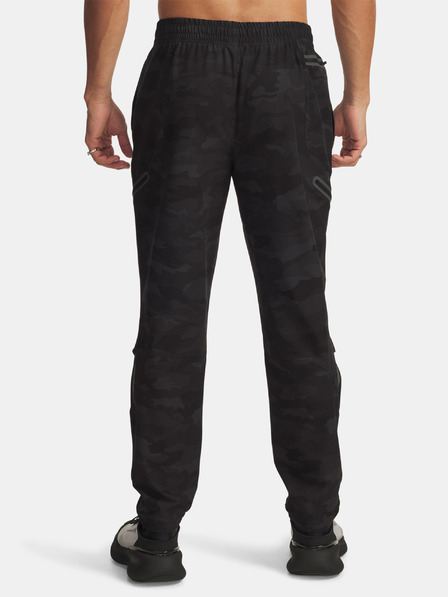 Under Armour Pánske športové nohavice Under Armour UA Unstoppable Cargo Pant-BLK