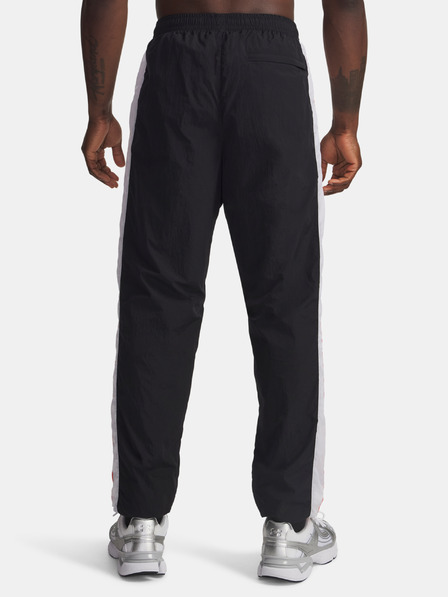 Under Armour Pánske športové nohavice Under Armour UA Icon Wvn Track Pnt-BLK