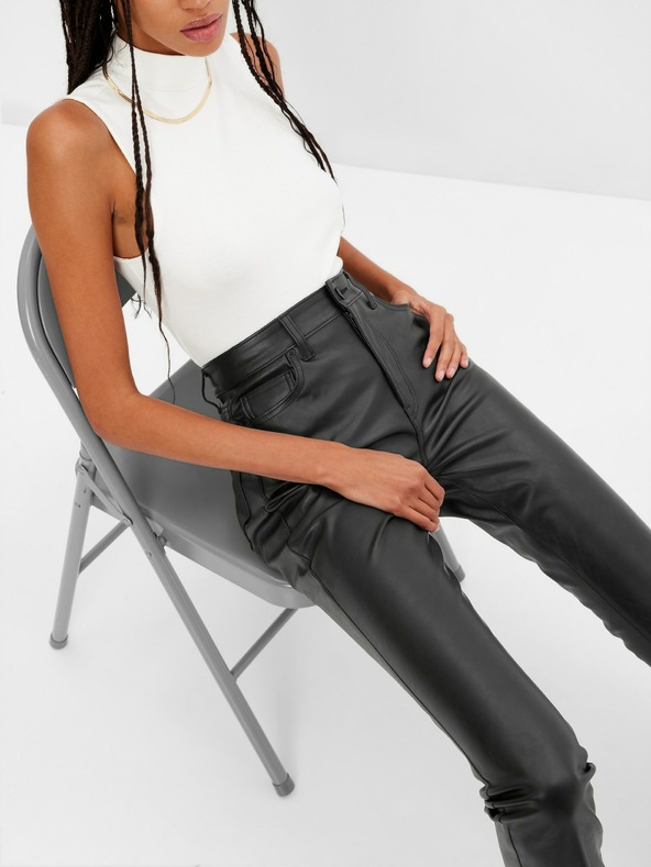 GAP Nohavice slim high rise z umelej kože GAP