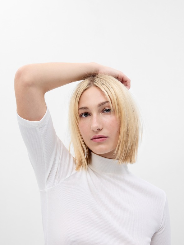 GAP Tričko s rolákom GAP