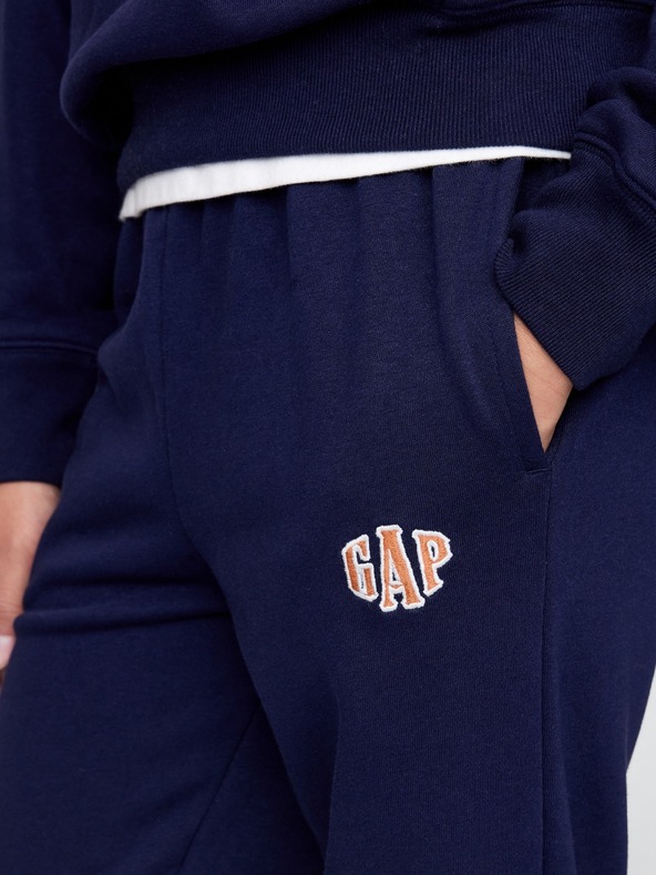 GAP Detské tepláky fleece logo army GAP