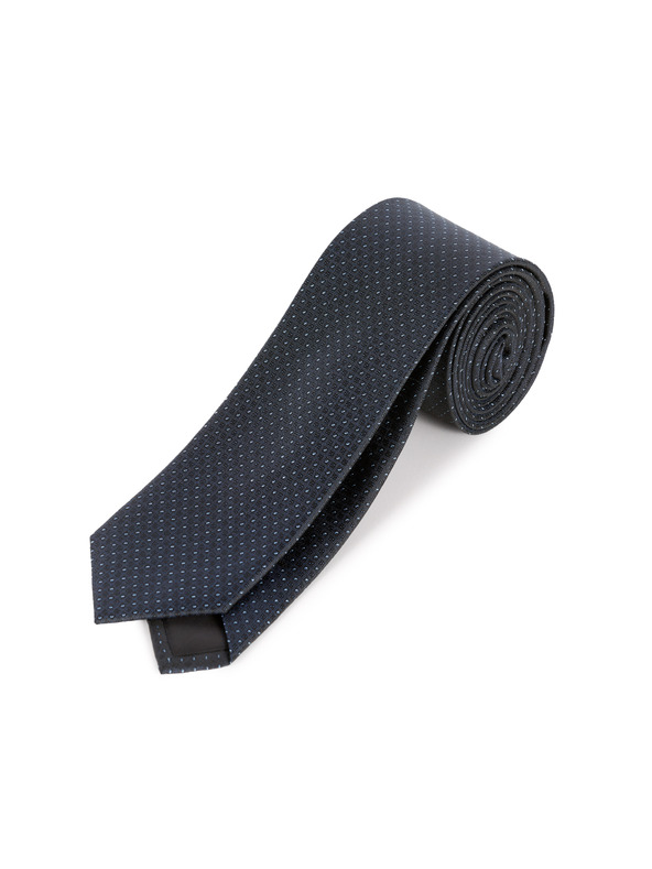 Celio Kravata Mitiedot