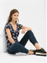 Orsay Tmavmodrré kvetované tričko ORSAY