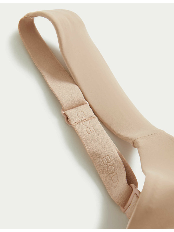 Marks & Spencer Zmenšujúca sa podprsenka s kosticami Flexifit™, veľkosť 4,5 mm, s kosticami. C-G Marks & Spencer