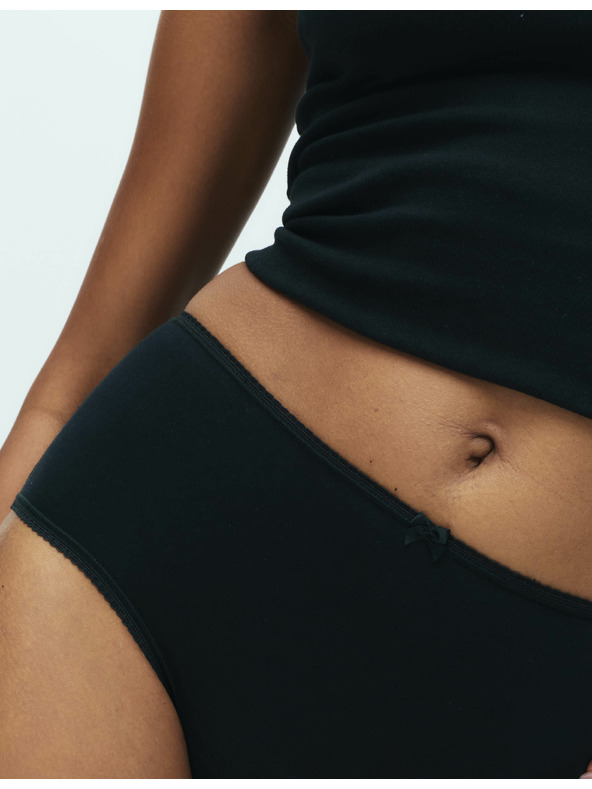 Marks & Spencer Bavlnené midi nohavičky s Lycrou®, 5 balení Marks & Spencer čierna