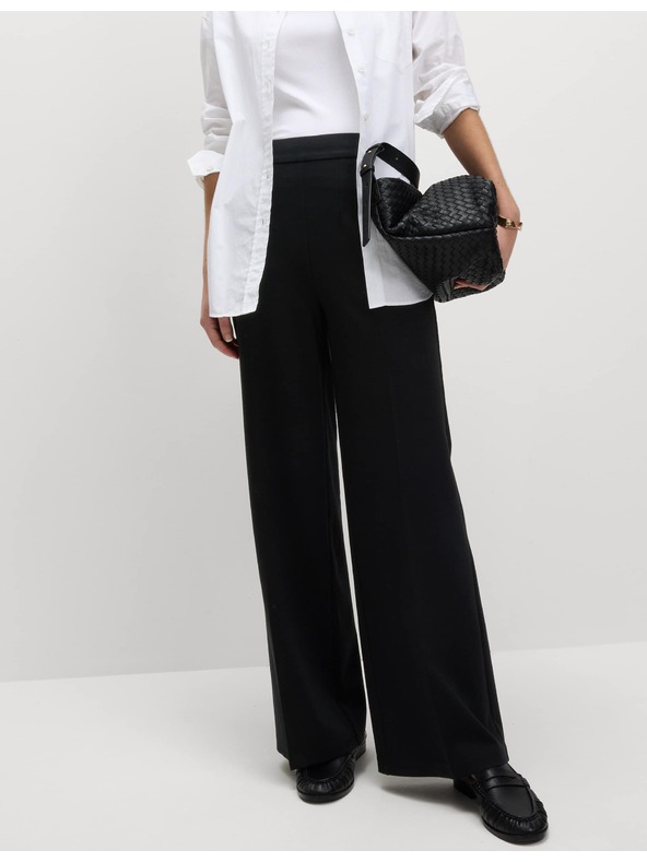 Marks & Spencer Nohavice