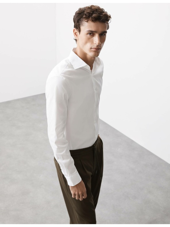 Marks & Spencer Biele elastické bavlnené tričko s vysokým pásom Marks & Spencer s nežehlivou úpravou