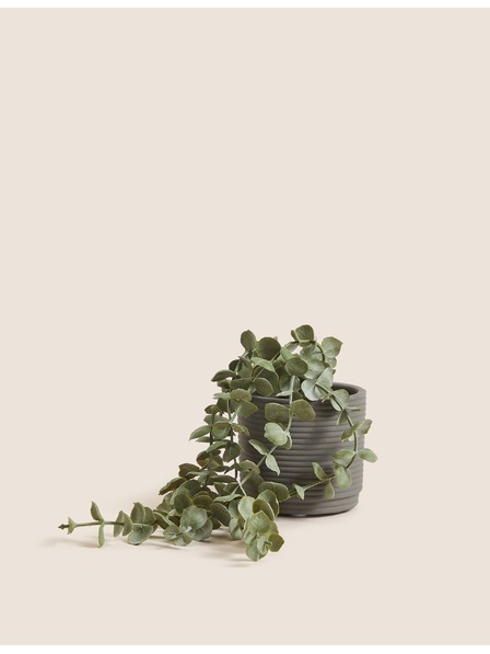 Marks & Spencer Zelený umelý previsnutý kvet v betónovom kvetináči Marks & Spencer