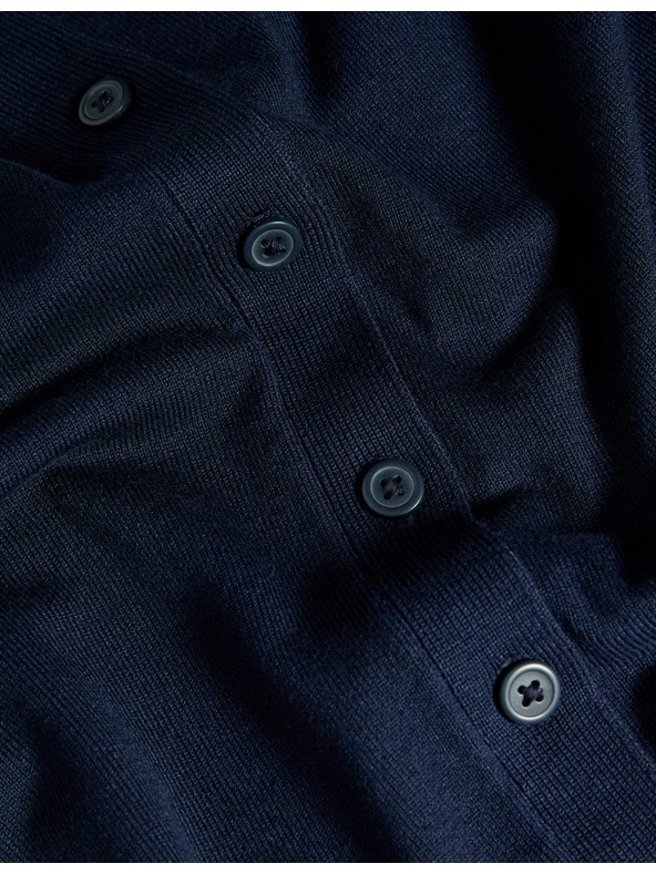 Marks & Spencer Marks & Spencer tmavomodrý kardigán s okrúhlym výstrihom a zapínaním na gombíky vpredu