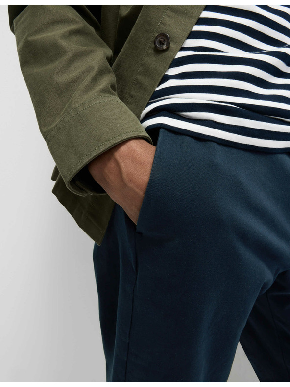 Marks & Spencer The Ultimate Chino nohavice Marks & Spencer námornícka modrá