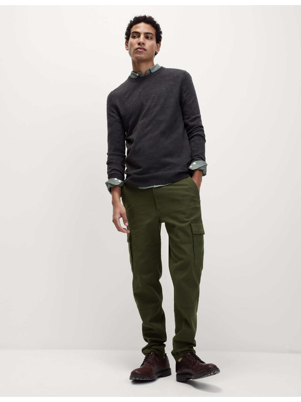 Marks & Spencer Strečové nohavice s vreckami, mierne zúžený strih Marks & Spencer zelená