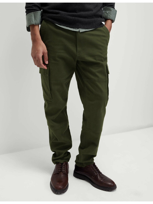 Marks & Spencer Strečové nohavice s vreckami, mierne zúžený strih Marks & Spencer zelená