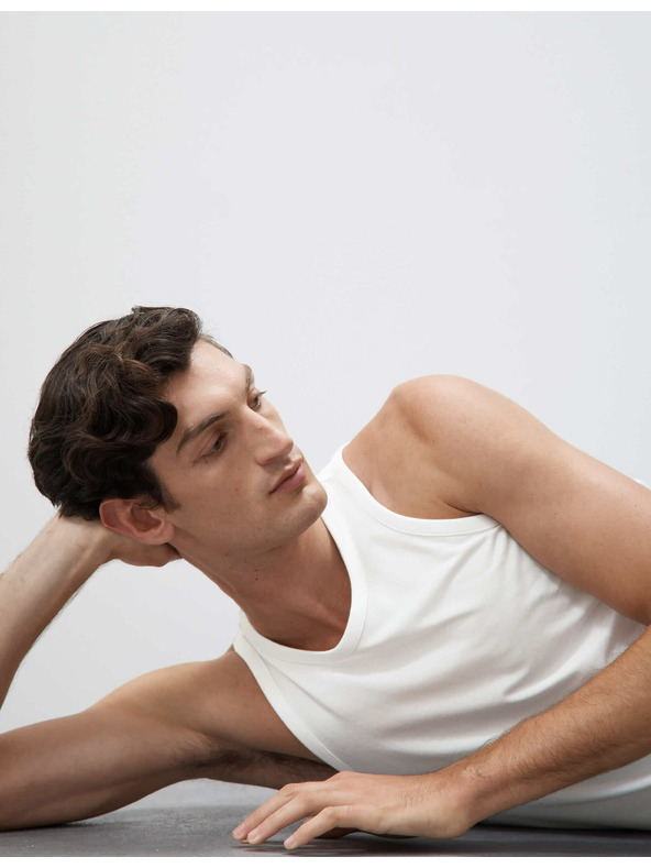 Marks & Spencer Tielko bez rukávov z bavlny Supima® a modalu Marks & Spencer biele