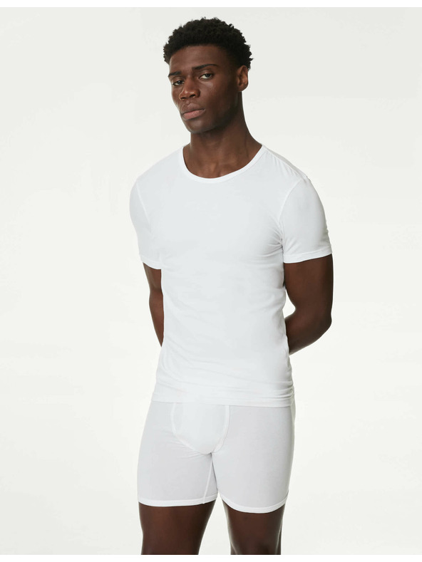 Marks & Spencer Sada troch pánskych základných tričiek v bielej farbe s technológiou Marks & Spencer Cool & Fresh™