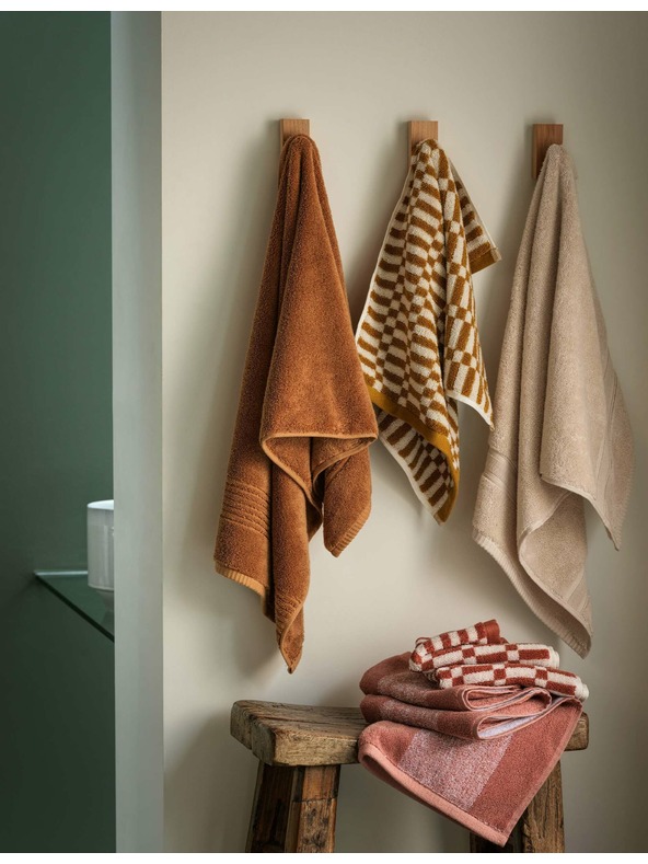 Marks & Spencer Uterák z čistej bavlny s geometrickým vzorom kociek Marks & Spencer sivá