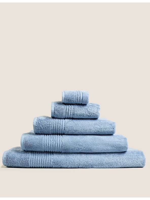 Marks & Spencer Luxusný uterák z egyptskej bavlny Marks & Spencer námorná modrá