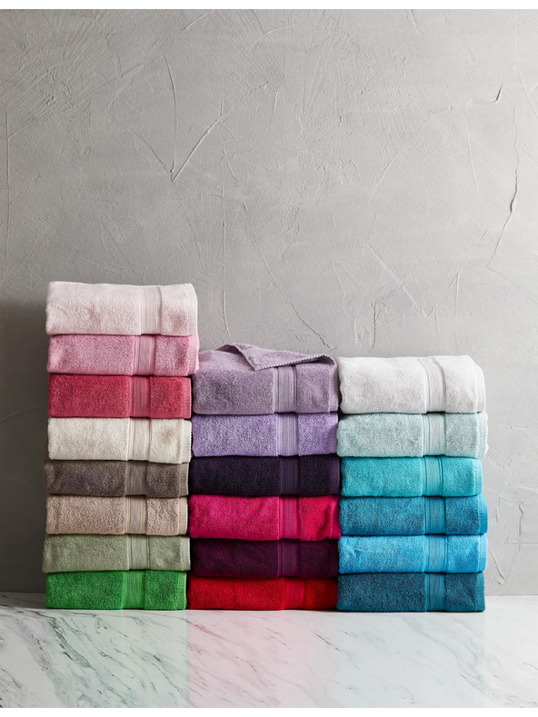 Marks & Spencer Extra jemný antibakteriálny uterák z čistej bavlny Marks & Spencer fialová