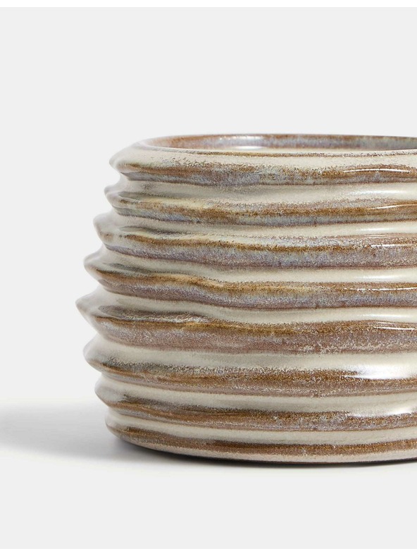 Marks & Spencer Rebrovaný keramický svietnik Marks & Spencer smotanová