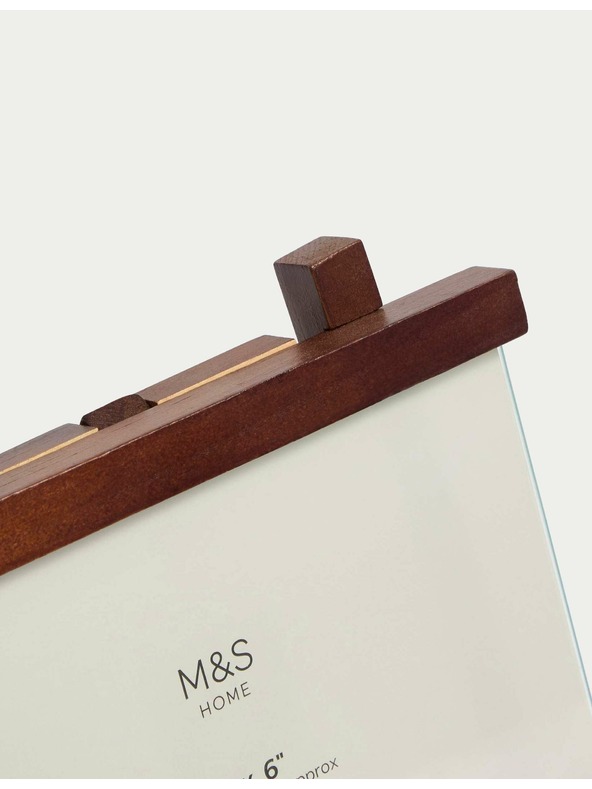 Marks & Spencer Drevený stojanový fotorámček, 10 × 15 cm Marks & Spencer béžová