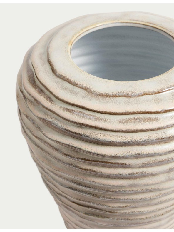 Marks & Spencer Stredne veľká keramická váza s lineárnym rebrovaním Marks & Spencer smotanová