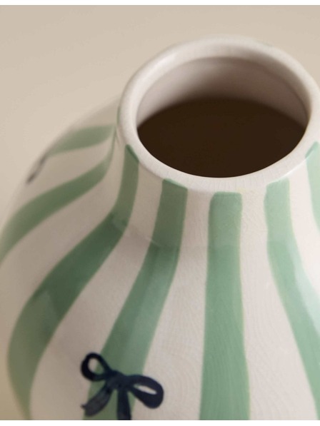 Marks & Spencer Pruhovaná keramická váza s popraskanou glazúrou Marks & Spencer zelená