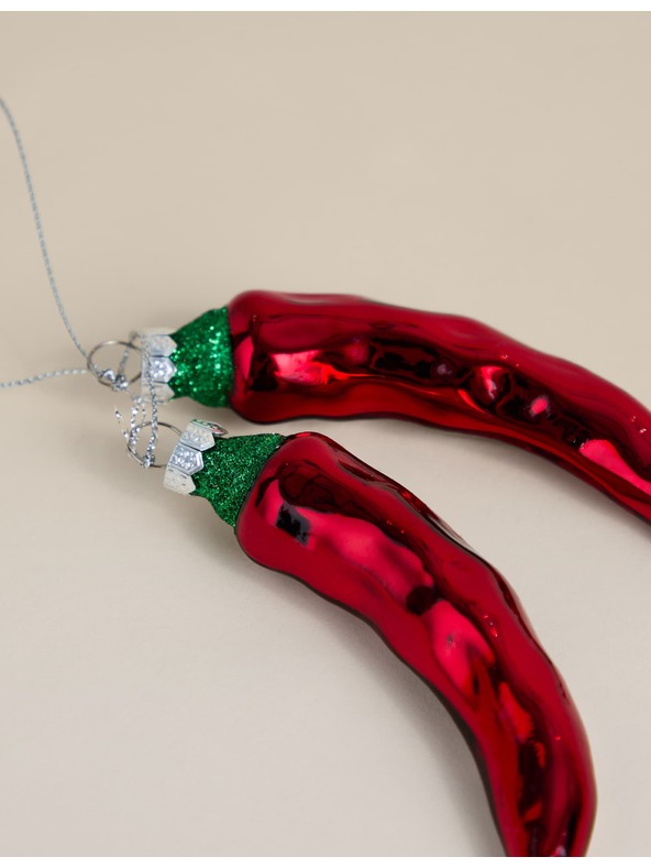 Marks & Spencer Sklenená dekorácia s chilli papričkami Marks & Spencer červená