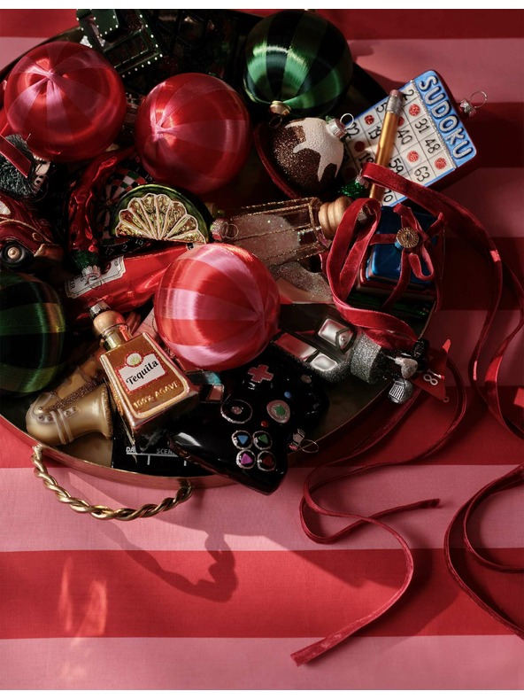 Marks & Spencer Vianočný puding ako závesná dekorácia Marks & Spencer hnedá