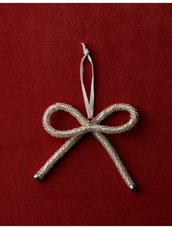 Marks & Spencer Závesná ozdoba s korálikmi Marks & Spencer strieborná