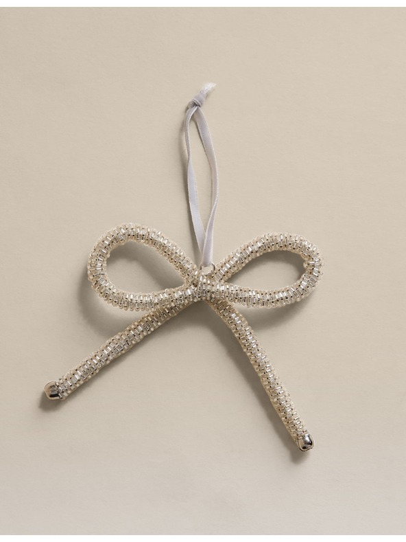 Marks & Spencer Závesná ozdoba s korálikmi Marks & Spencer strieborná